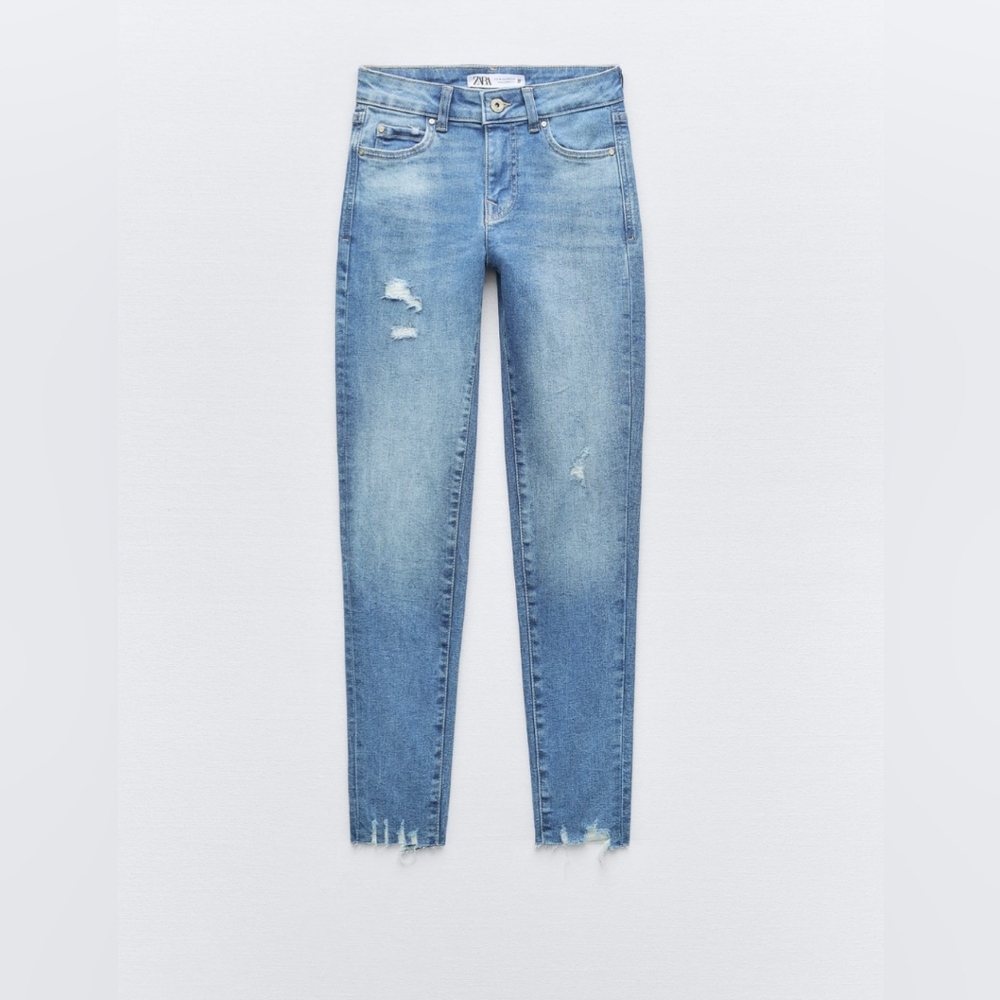 NWT ZARA Ripped Jeans Mid-Blue Mid-Rise